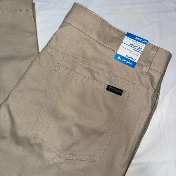 Columbia Khaki Chino Pants Versatile Twill Texture